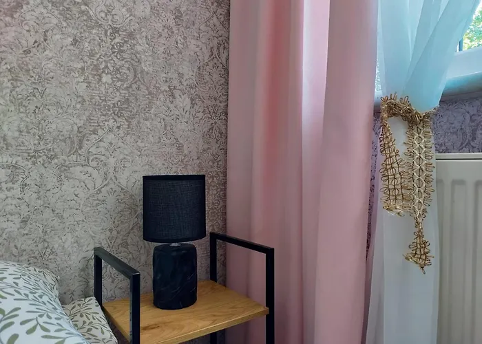 Jasmin -pokoje Goscinne Pensionat *