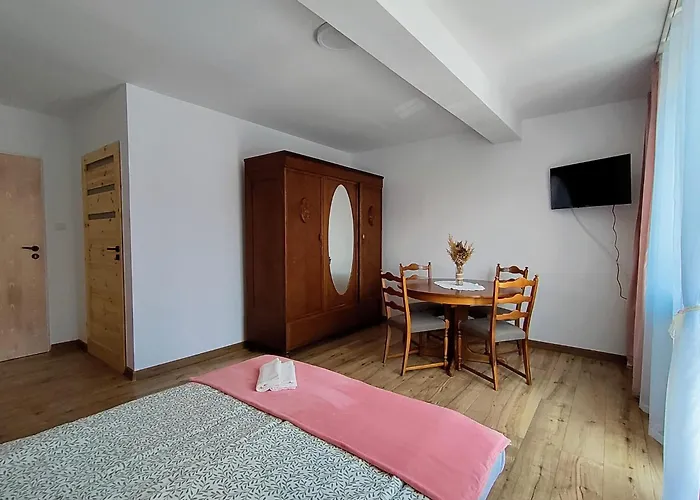 Jasmin -pokoje Goscinne Pensionat