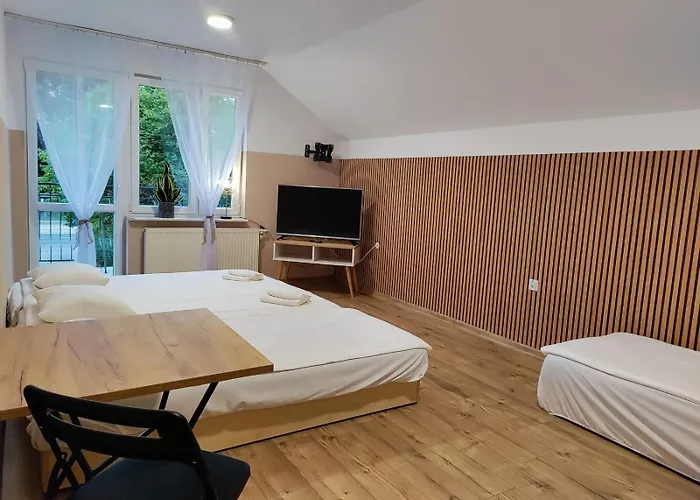 Jasmin -pokoje Goscinne *